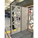 Stand en cloisons blanches ou ajourées (photo 5)