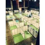 Stand avec cloisons en érable clair ou blanches (photo 7)